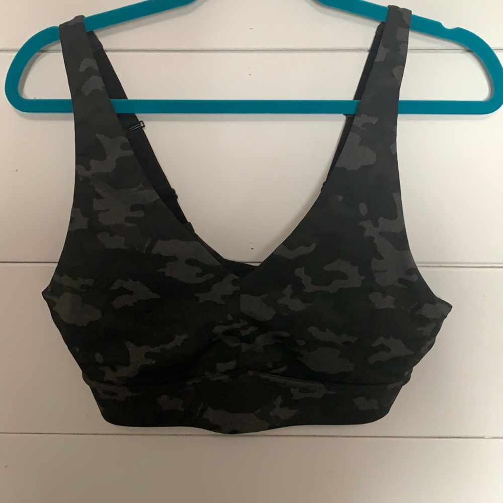 Fabletics camo adjustable sports bra
